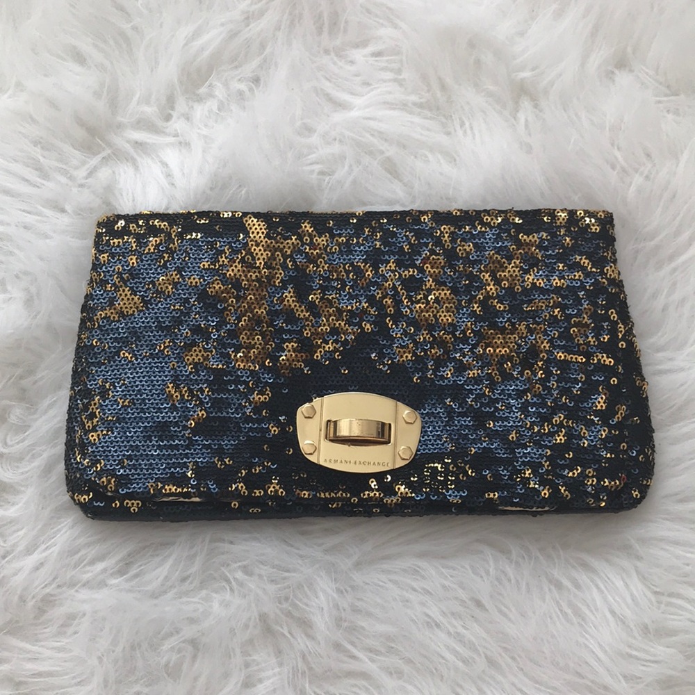 Armani exchange clutch - Picture 2 of 5